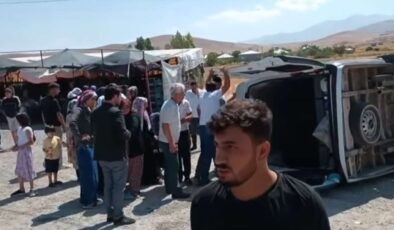 Van’da feci kaza: 14 yaralı