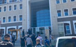 Siverek’te 30 yıldır cinayetten aranan şahıslar yakalandı.