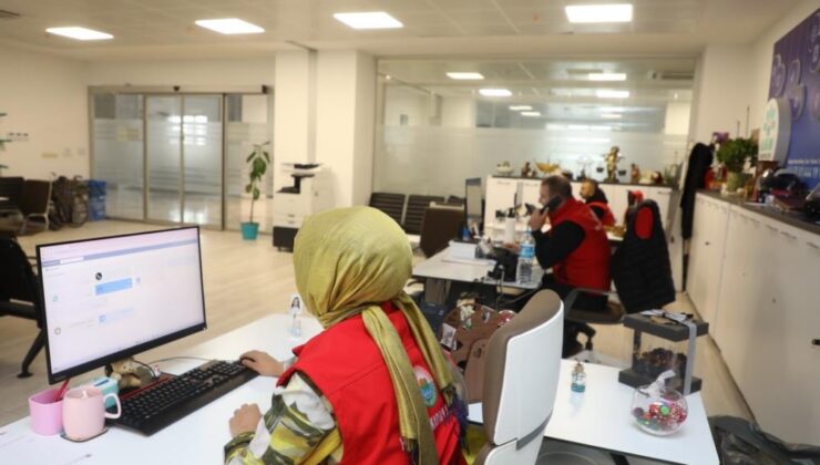 Vatandaştan belediyeye ilginç çağr:ıYastık kılıfım alt komşumun balkonuna düştü,Zabıta gönderin…