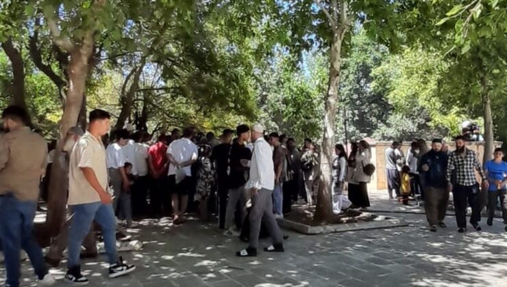 Mardin’deki Sultan Şeyhmus Türbesi’nde bayram yoğunluğu yaşandı