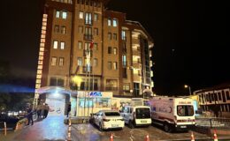 Önce eşini, sonra iki polis memurunu yaraladı