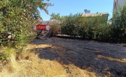 Bingöl’de örtü yangını eve sıçramadan söndürüldü