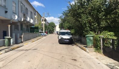 Abi kardeş arasında sokak ortasında silahlar konuştu