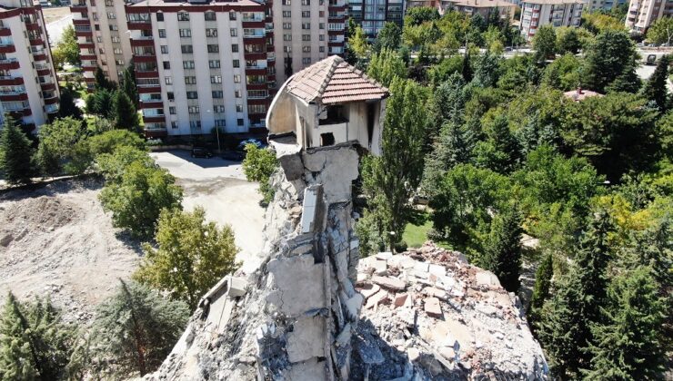 Depremin en dikkat çeken görüntüsü