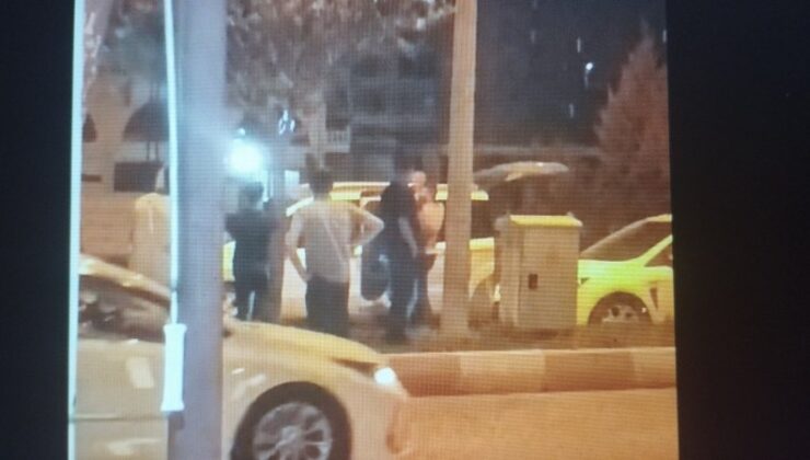 Gece Kazası: Mardin’de Otomobil Kaldırıma Çıktı, 1 Yaralı