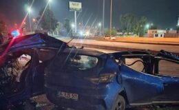 Direğe çarpan otomobil kağıt gibi yırtıldı.