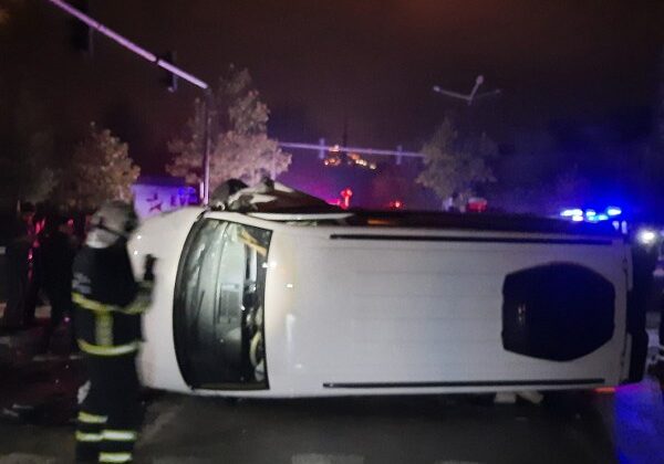 Artuklu’da iki aracın kafa kafaya çarpışması sonucu: 6 yaralı