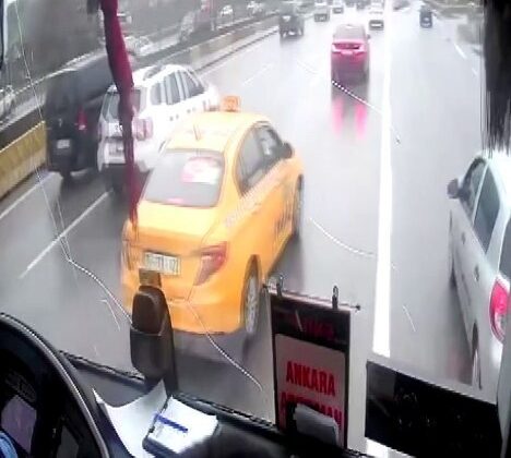 Otobüs yolculuğunda taciz krizi yaşandı