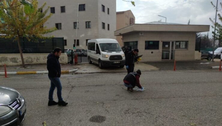 Karakol önünde trajik kavgada: 1 ölü, 2 yaralı
