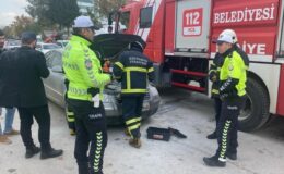 Adıyaman’da otomobil alev alev yandı