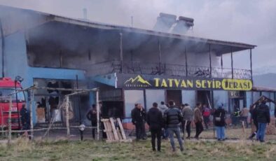 Tatvan’da korkutan iş yeri yangını