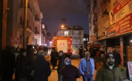 Korkutan yangın: mahalle sakinleri sokağa döküldü