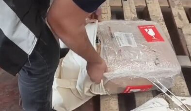 Kargo paketinden 80 litre sahte alkol çıktı