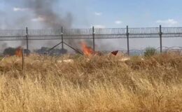 Suriye sınırındaki mayınlı alanda korkutan yangın