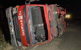 Şanlıurfa’da yangına müdahaleye giden itfaiye erleri kaza yaptı