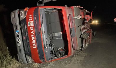 Şanlıurfa’da yangına müdahaleye giden itfaiye erleri kaza yaptı