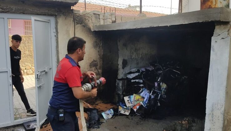 Nusaybin’de evin deposunda yangın