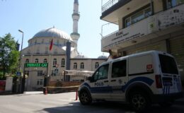 Av tüfeğini doğrulttuğu kişiye bağırarak dehşeti yaşattı, o anlar kameraya yansıdı