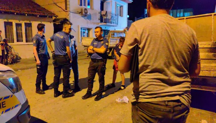 Genç kız düğünde tartıştığı çocuğun babasını bıçakladı