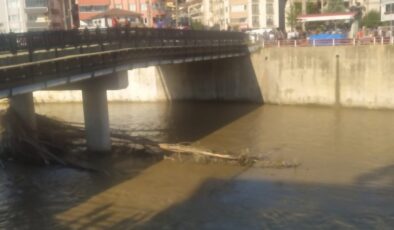 Akıntıya kapılarak kaybolan kişinin cesedi 10 kilometre uzaklıkta bulundu