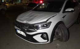 Manevra yapan araç yayaya çarptı