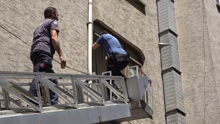 Elazığ’da bir kişi evinde ölü bulundu