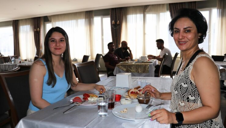 İranlılar Van’ı mesken tuttu