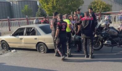 Adrenalin dolu anlar: Kaçak Sürücü polisten kurtulmadı!