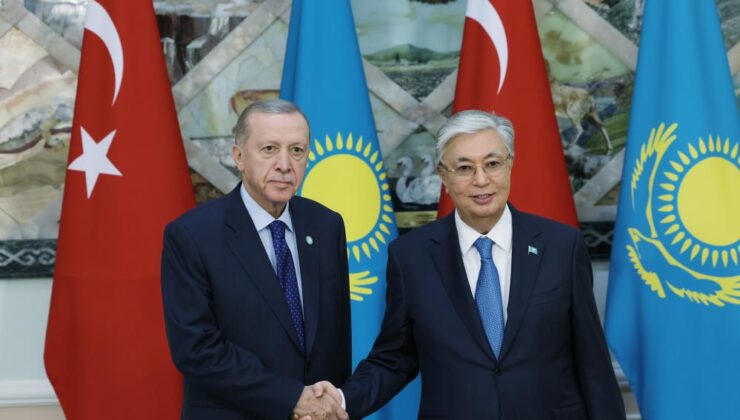 Cumhurbaşkanı Erdoğan, Kazakistanlı mevkidaşı Tokayev ile görüştü