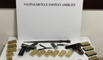 Samsun’da ruhsatsız silah ve fişek ele geçirildi: 2 gözaltı