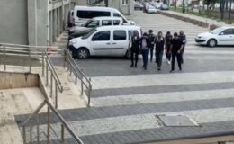 Zonguldak’ta kendilerini bankacı olarak tanıtarak bir kişiyi dolandıran şüpheliler tutuklandı