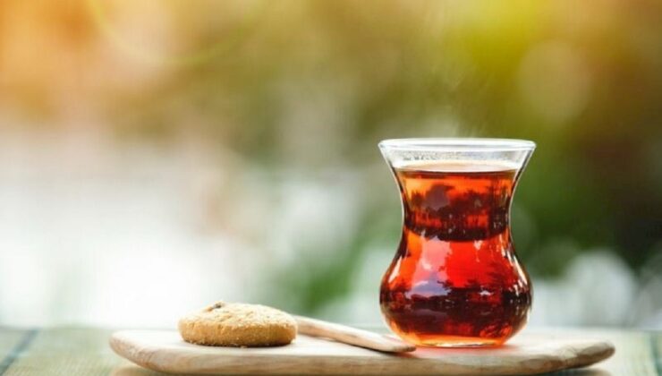 Çaya zam geldi! Çaykur yüzde 44 zamlı yeni listeleri şirketlere gönderdi: 1 kiloluk paket artık 141 lira…