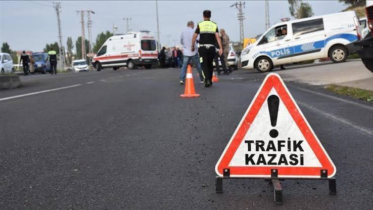 Elazığ’da otomobil ile minibüs çarpıştı: 1 yaralı