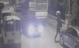 Park halindeki bir aracın camına bordür taşı saplandı
