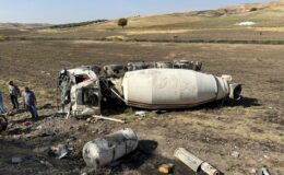 Devrilen beton mikserinin sürücüsü öldü