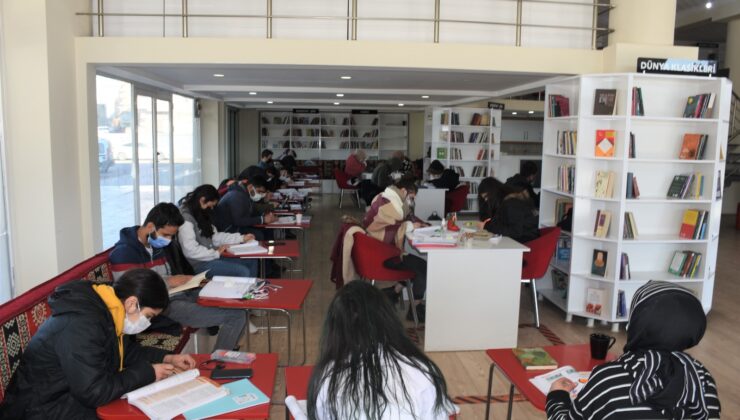 Günde 5 bin genç eğitim alıyor