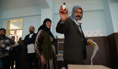 DEM Parti Dicle ve Yenişehir’deki seçimi iptal etti