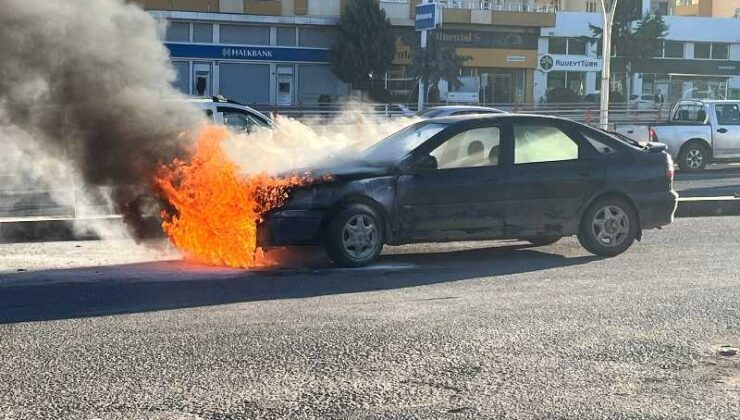Diyarbakır’da otomobil yangını