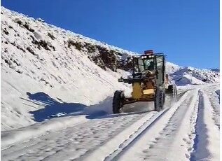 Bingöl’de kar 112 köy yolu kapandı