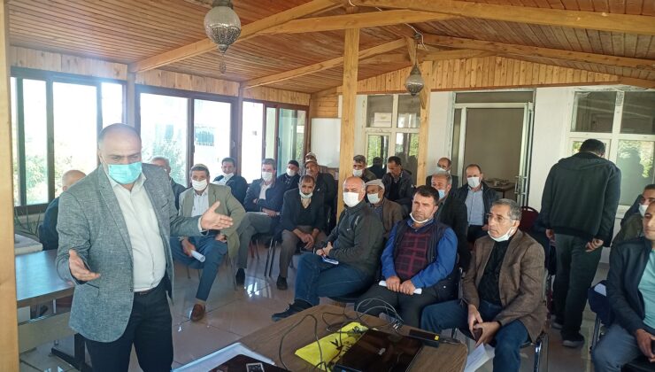 Dicle’de çiftçi ve muhtarlara yönelik bilgilendirme toplantısı düzenlendi
