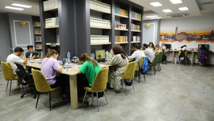 Yenişehir Belediyesi kütüphanelerinden üniversiteye