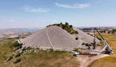 Adıyaman’da tarihi eserlere deprem darbesi