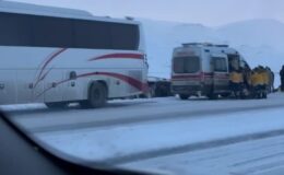 Ağrı’da turist otobüsü devrildi: 10 yaralı