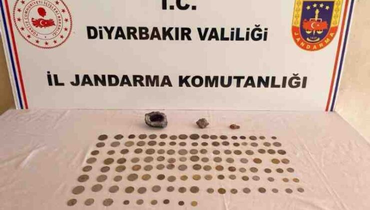 Bağlar’da tarihi eser ele geçirildi