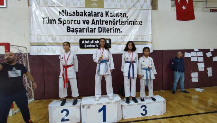 Bağlar Belediyespor’un kadın karatecisi rekorlarla bölge şampiyonu