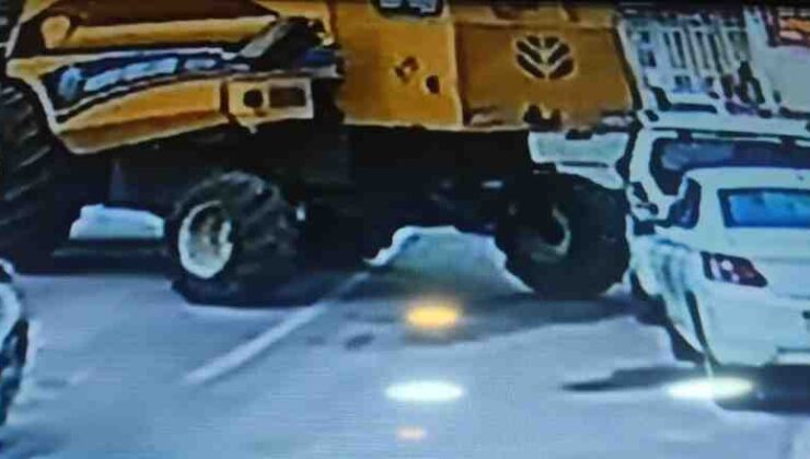 Biçerdöver, araca çarpıp yoluna devam etti