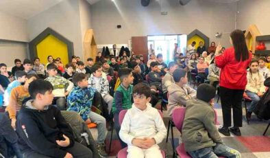 Diyarbakır gençleri uzay bilimine adım atıyor