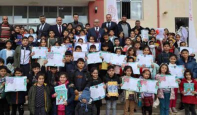Diyarbakır’da 483 bin öğrencinin karne sevinci