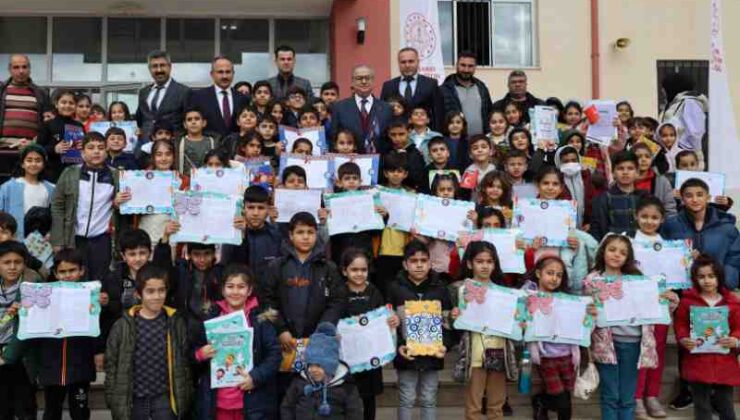 Diyarbakır’da 483 bin öğrencinin karne sevinci