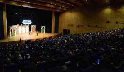 Diyarbakır’da Nihat Hatipoğlu coşkusu